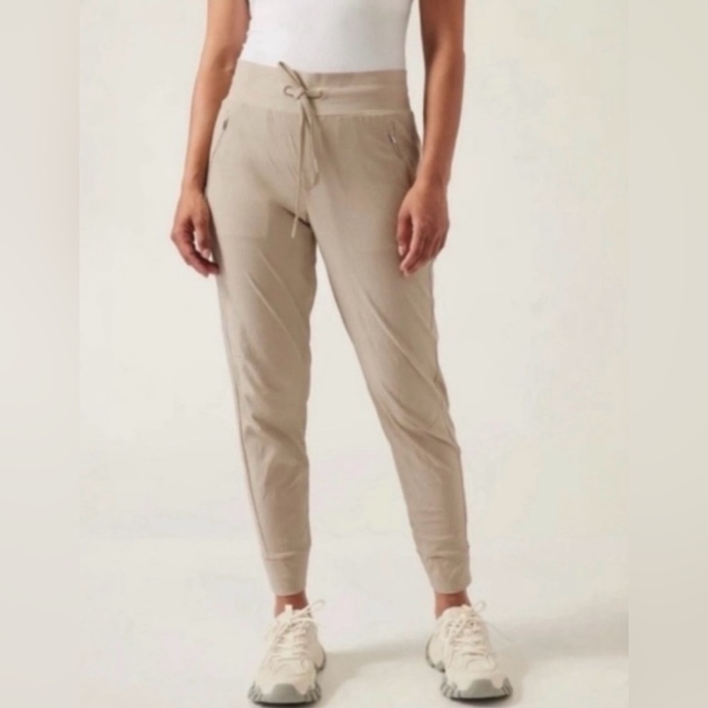 Athleta Trekkie North Drawstring Waist Joggers Women’s Size 12